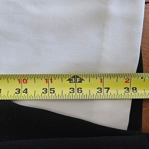 Danny & Nicole Off‑Shoulder Dress Black/White Size 8 | Elegant Evening Wear - Picture 10 of 10